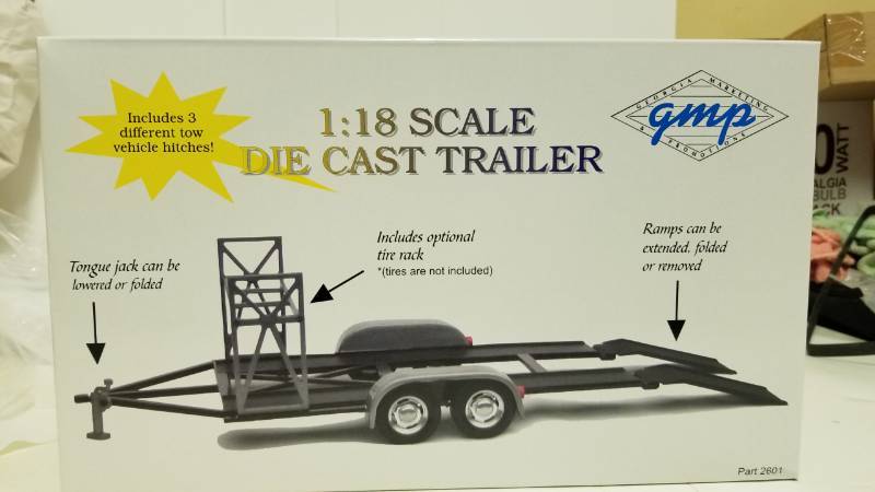 lot 1574 image: Die Cast Flatbed Car Trailer 118 Scale