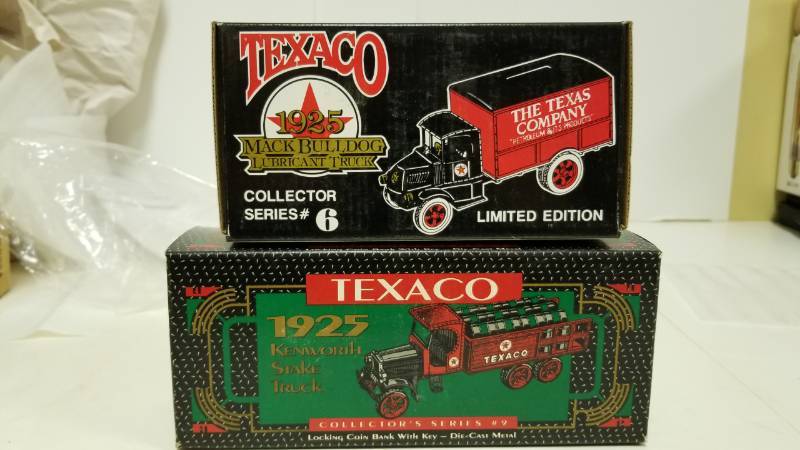 lot 1579 image: Ertl Texaco Collector series