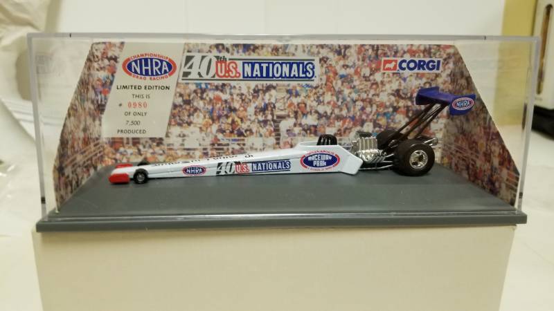 lot 1586 image: NHRA 40th Nationals