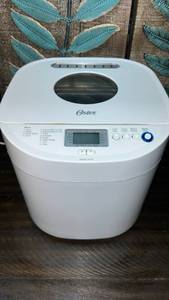 lot 3 image: Oster Automatic Bread Maker Machine with Digital Display