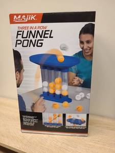 lot 47 image: Majik Three in a Row Funnel Pong Game