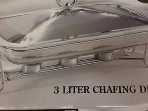 lot 56 image: Stainless Steel Chafing Dish with Glass Lid