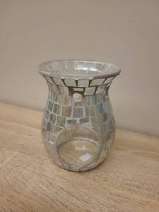 lot 76 image: Mosaic Glass Wax Melt Warmer