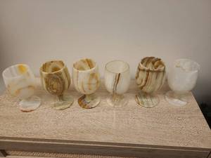 lot 123 image: Set of 6 Onyx Stone Goblets