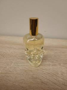 lot 149 image: Skull Shaped Glass Perfume Spray Bottle