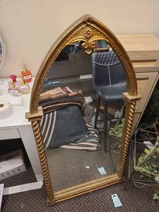 lot 150 image: Gothic Arch Gold Wall Mirror