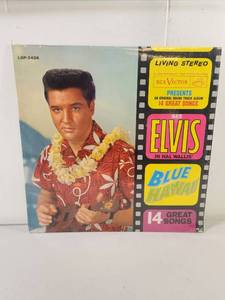 lot 112 image: Elvis Presley Blue Hawaii Soundtrack Vinyl LP LSP-2426 RCA Victor Living Stereo Sealed
