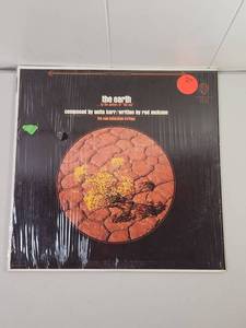 lot 134 image: The Earth - San Sebastian Strings Vinyl LP WS 1705 Warner Bros