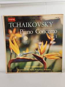 lot 210 image: Tchaikovsky Piano Concerto No. 1 - Spinorama Records LP (MK 3061)