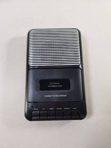lot 342 image: ONN Portable Cassette Recorder ONA13AV504 Works