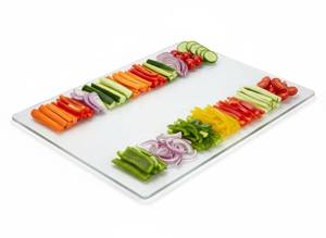 lot 1407 image: Thirteen Chefs Large Acrylic Cutting Board, 16x10 Inch with Rubber Feet, Clear - Dishwasher Safe