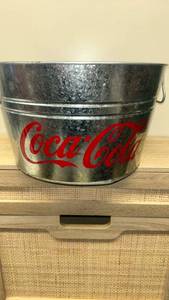 lot 36 image: Coca-Cola Galvanized Metal Ice Bucket Tub