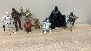 lot 49 image: Star Wars Action Figure Collection - 7 Piece Set