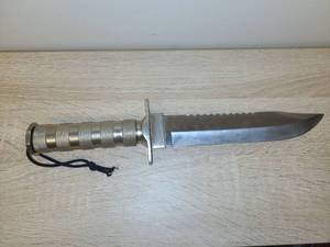 lot 94 image: Stainless Steel Fixed Blade Survival Knife