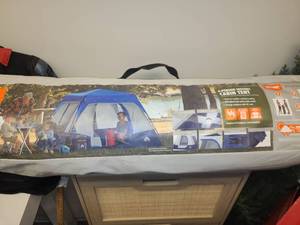 lot 118 image: Ozark Trail 4-Person Instant Cabin Tent