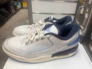 lot 132 image: Nike Air Jordan 2 Retro Low UNC Mens Size 9.5