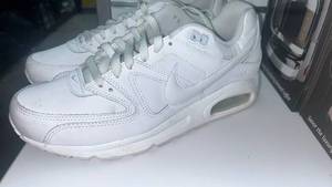 lot 137 image: Nike Air Max Command White Leather Sneakers 9.5
