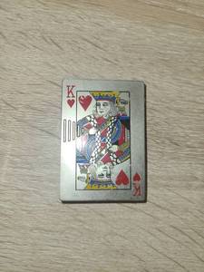lot 1 image: King of Hearts Playing Card Design Metal Lighter