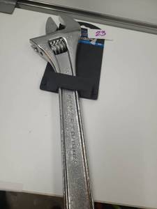 lot 23 image: PowerTorque Adjustable Wrench 15