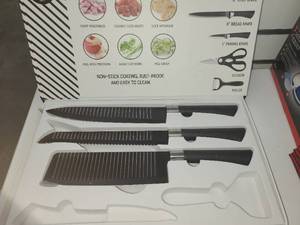 lot 41 image: Culinary Cuts 6-Piece Kitchen Knife Set