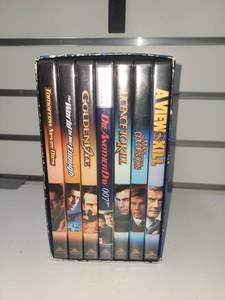 lot 76 image: 007 James Bond Special Edition DVD Collection Box Set