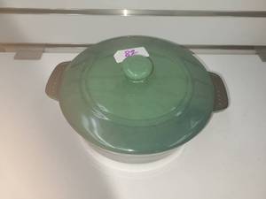 lot 82 image: Green Enamel Cast Iron Dutch Oven with Lid