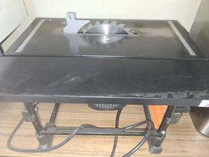 lot 107 image: BRAND NEW Compact Table Saw with Accessories RETAIL $149.99