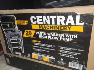 lot 108 image: NEW Central Machinery 20 Gallon Parts Washer with High Flow Pump