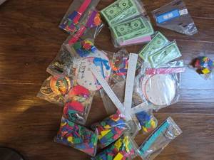 lot 50882 image: Elementary Math Manipulatives Classroom Kit