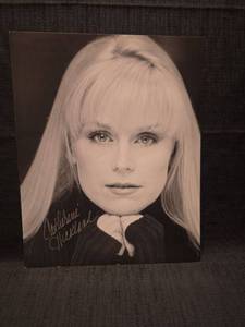 lot 50973 image: Catherine Hickland Signed 8x10 Black and White Photo