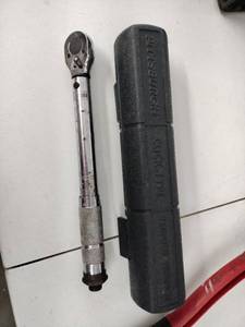 lot 61689 image: Pittsburgh Click-Type Torque Wrench