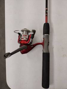 lot 61694 image: Zebco Slingshot Fishing Rod and Reel Set