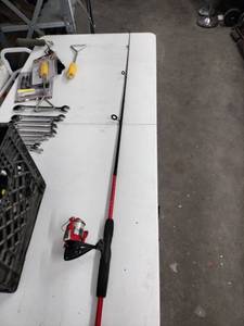 lot 61695 image: Shakespeare Reverb 5Ft 6In  Fishing Rod and Reel Combo