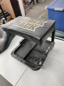 lot 61708 image: Torin Black Jack Rolling Creeper Garage Seat