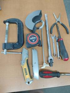 lot 61730 image: Lot of Miscellaneous Tools