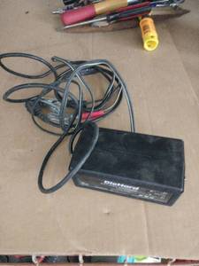 lot 61738 image: DieHard 71219 smart battery