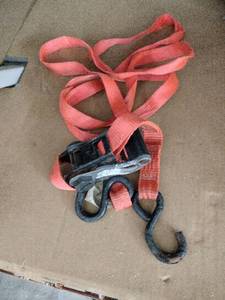 lot 61741 image: red ratchet tie-down strap