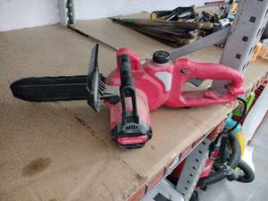 lot 61743 image: Craftsman corded electric chainsaw