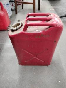 lot 61753 image: 5-gallon metal jerry can