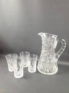 lot 11 image: ANTIQUE AMERICAN BRILLIANT WHIRLING STARS PITCHER WITH FOUR GLASSES