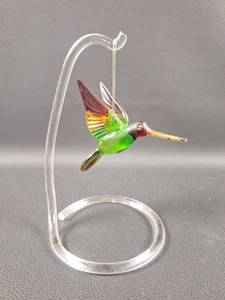 lot 26 image: Hummingbird Ornament with Clear Stand