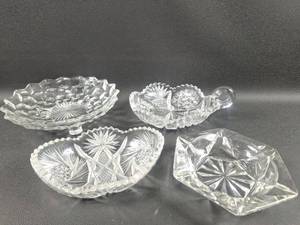 lot 35 image: Vintage Clear Cut Glass Dishes 4 Pieces