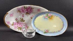 lot 49 image: Two Porcelain Trinket Trays Hand Painted Bavaria and Norcrest Fine China with Floral Decoration and Glass Swan Ring Holder Dish