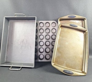 lot 64 image: Calphalon, Rachael Ray and Commercial Bakeware Set - Baking Pans and 24 Mini Muffin Tin