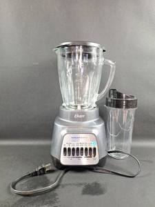 lot 65 image: Heavy Duty Oster Duralast Master Blender with 6 Cup Glass Jar and Ice Crushing Feature
