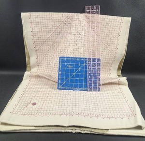 lot 79 image: Quilting Tools