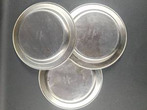 lot 85 image: USMC Military Issue Mess Tin Plates 3-Piece Set 9 inch diameter