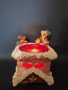 lot 86 image: 1996 Elves at the Chimney Boyds Bears Candle Holder
