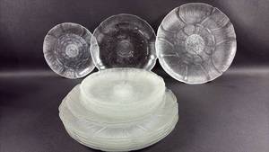 lot 97 image: HARD TO FIND, ARCOROC FRANCE FLEUR (6)Large Dinner Plates 10 34 (3) Salad Plates AND (8) Bread&Butter Plates