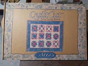 NEW IN BOX Quilters Cutting System